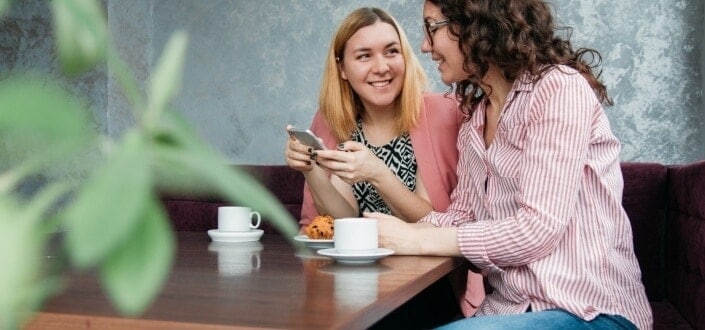 Como Textar A Una Chica - No dejes de escribirle bruscamente